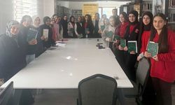 Van’da liseli öğrenciler kitap tahlili yaptı