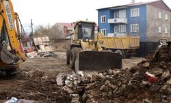 Van’da metruk yapılar bir bir yıkılıyor!