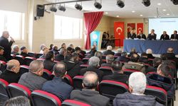 Gürpınar ve Gevaş’ta muhtarlarla bir araya gelindi