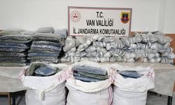 Van Başkale’de 4 Milyon TL değerinde kaçak eşya ele geçirildi