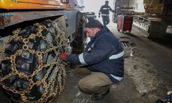 Van Büyükşehir iş makinelerini kendi iş gücüyle onarıyor