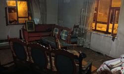 Van’da bacadan çıkan yangın evi kullanılamaz hale getirdi!