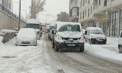 Van’da yağışı etkisini attırdı! 363 yerleşim yolu ulaşıma kapalı