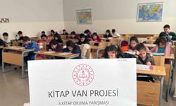 Edremit’te 3. kitap okuma yarışması gerçekleştirildi