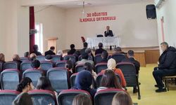 Edremit’te ‘Maarifin Kalbinde Ramazan’ söyleşisi