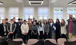 Edremit’te öğrenciler kitap tahlili projesi kapsamında buluştu