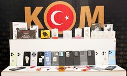 Erciş’te kaçak telefon ve silahlar ele geçirildi