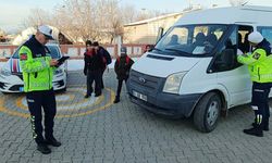 Jandarmadan Edremit’te okul servislerine sıkı denetim