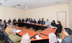 Van YYÜ’de yönetimin gözden geçirme toplantısı Edebiyat Fakültesi’nde gerçekleştirildi