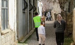 Van’da ailelere Ramazan kolisi desteği
