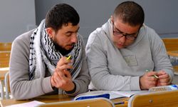 Van’da engelli genç Siyer Yarışması'na katılmak için engel tanımadı