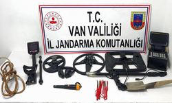 Van’da kaçak kazıya suçüstü! 3 şahıs hakkında adli işlem başlatıldı