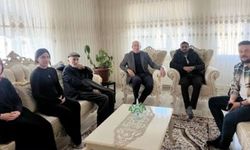 Van’da okul-aile el ele ziyaretleri sürüyor