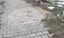 Van’da tehlike saçan kaldırım onarıldı