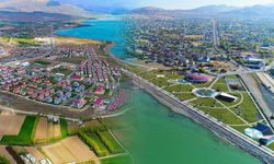 Van’ın iki ilçesi Türkiye devleri arasında