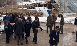 Başkale’de bayramlaşma geleneği sürdürülüyor