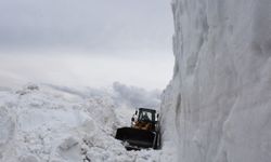 Bitlis’e kar miktarı 8 metreye ulaştı