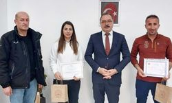 Tuşba’da öğretmenlere başarı ve vefa belgesi