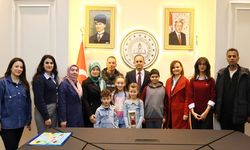 Van’da yarışmada dereceye giren öğrenciler ödüllendirildi