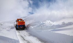 Yola çıkacaklar Dikkat! Van’da yolları kapalı!