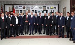 Bakan Bolat Van TSO’da müjdeyi verdi!