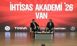 Bakan Yardımcısı Yiğitbaşı Van’da gençlerle buluştu