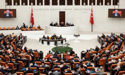 TBMM’de sosyal medya ve doğum izni düzenlemesi görüşülecek