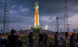 Uzayda tarihi gece: NASA yarım asır sonra Ay’a dönüyor