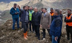 Van- Hakkari yolu tamamen kullanılamaz hale geldi