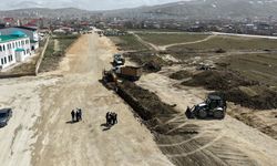 Van’da 30 metre genişliğindeki yeni yolda çalışmalar sürüyor