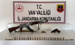 Van’da çok sayıda silah ve mühimmat ele geçirildi
