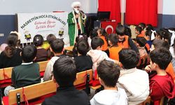 Van’da Nasreddin Hoca ilçelerde miniklerle buluşuyor