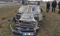 Van’da otomobil takla attı! Ölü ve yaralılar var…