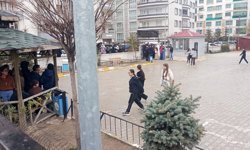 Vanlı öğrenciler bursluluk sınavında ter döktü