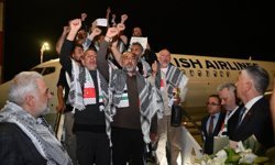 İşgalci İsrail'in alıkoyduğu Sumud Filosu Aktivistleri Türkiye’ye döndü