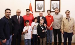 Van Edremit BİLSEM’e TÜBİTAK Türkiye Finali’nde çifte ödül
