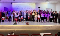 Van Gölü Mavisi Şiir Yarışması’nda il birinciliği Erdem Beyazıt Ortaokulu’nun