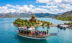 Güngör: Van neden hak ettiği turizm payını alamıyor?