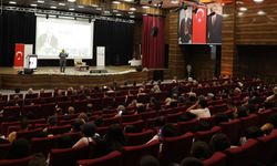 Yazar Aydın, Vanlılarla buluştu