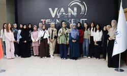 Van Merkez İmam Hatip Lisesi’nden Van Teknokent’e eğitim ve teknoloji ziyareti