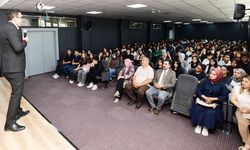 Van YYÜ’de ‘geleceğin meslekleri ve istihdam’ ele alındı