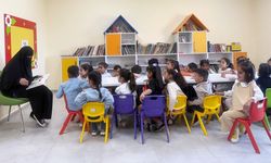 Van’da ‘Annem Bana Masal Okur Musun’ projesi Karanfil Anaokulu’nda devam etti