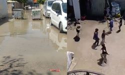 Van’da patlayan su hattı sokağı göle çevirdi! Çocuklar böyle eğlendi…
