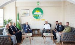 Başkan Arvas’tan Van’da siyasi partilere nezaket ziyareti