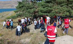 Van Toprakkale'de çevre temizliği yapıldı