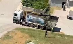 İpekyolu'nda çöp aracından sızan atık su tepki topladı