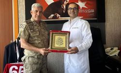 Tümgeneral Ünsal Bulut’tan Başhekim Karaman’a ziyaret