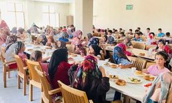 Tuşba Müftüsü, Yaz Kur'an Kursu öğrencileriyle kahvaltıda buluştu