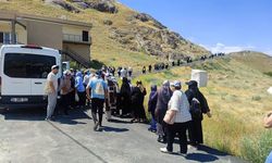 Van’da 65 yaş üstü vatandaşlar Hoşap ve Çavuştepe’yi gezdi