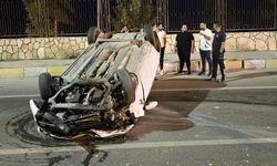 Van’da otomobil takla attı: 2 kişi yaralandı